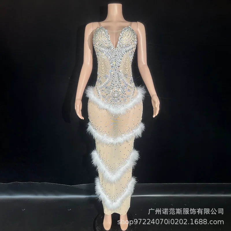 

Роскошное серебряное бриллиантовое темпераментное талии, юбка на бедрах с перьями, ежегодное собрание, женское элитное платье, модель подиума, роскошное платье для вечеринки