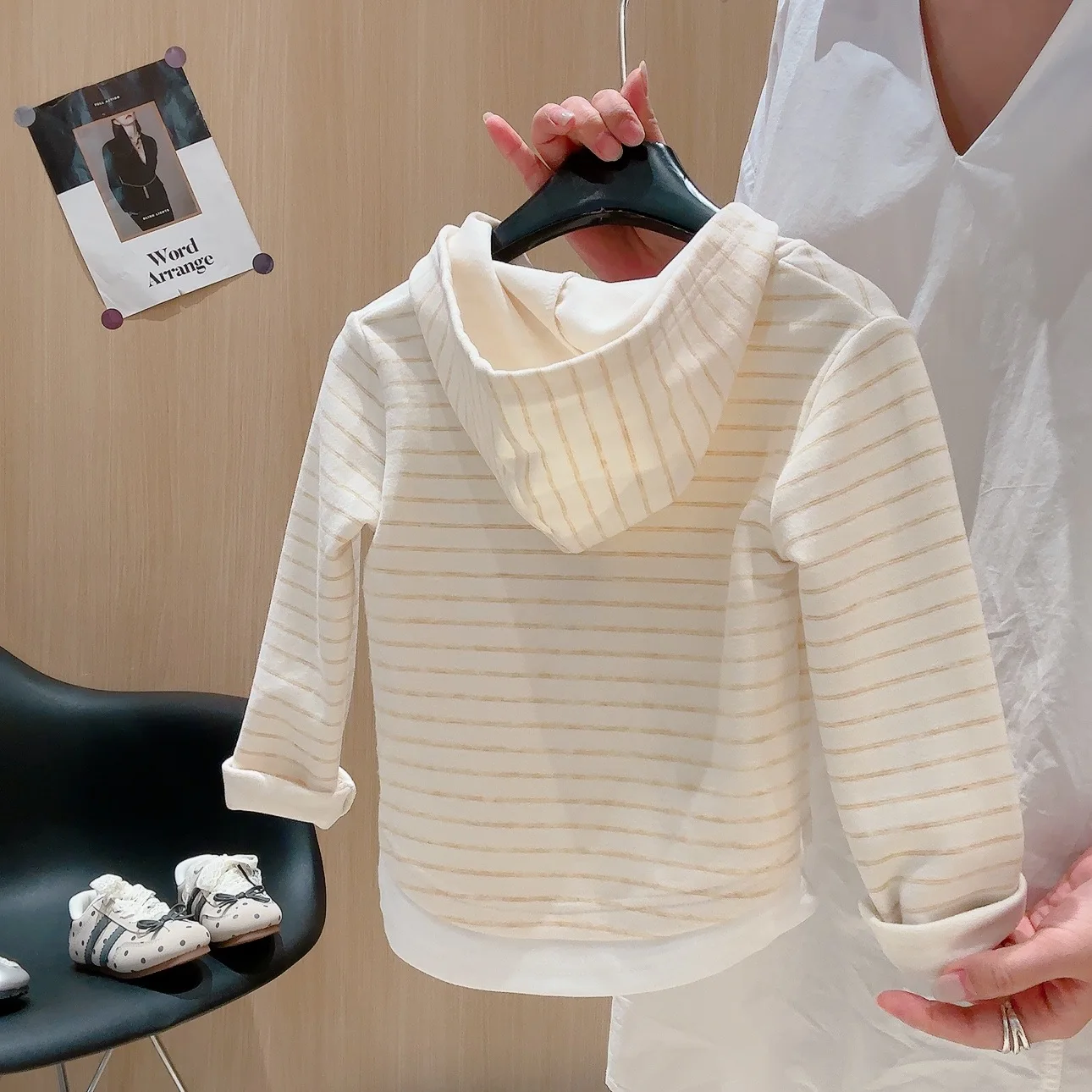 Baby Mädchen Gestreiftes Outfit 2026 Neues Herbst-Kinder-Langarm-Kapuzen-Set mit Fake-Two-Kapuzen-Oberteil und Hose 2-teiliges Freizeit-Set für Kinder – Detail 6