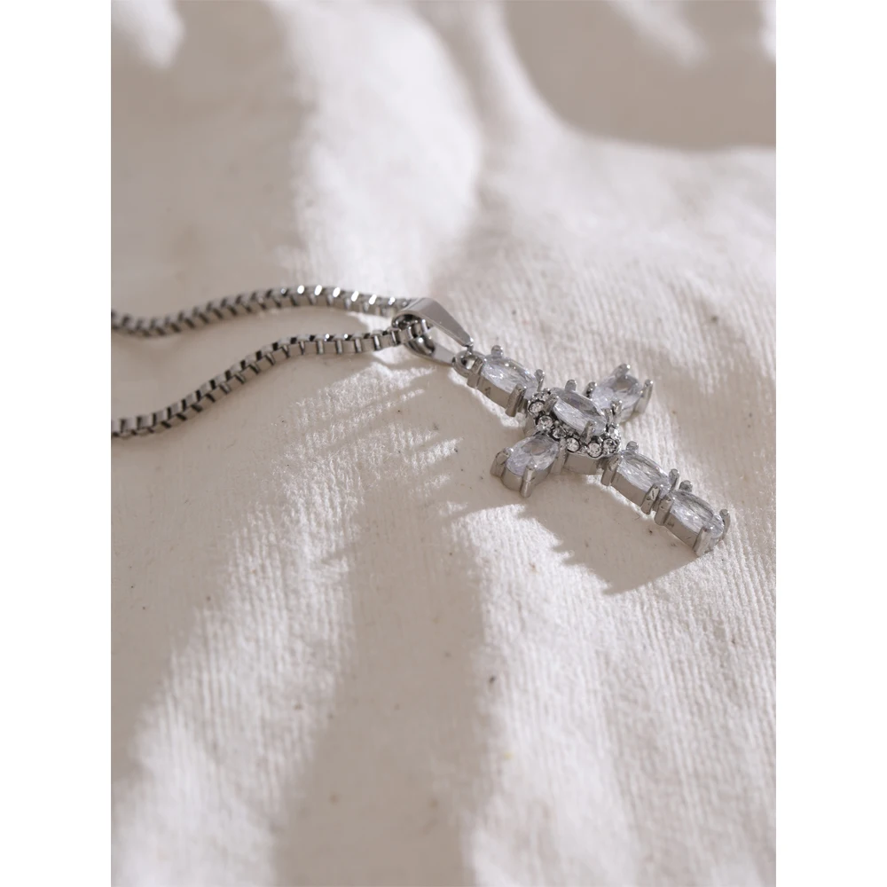 NiNice Delicate Colorful White Cubic Zirconia Cross Necklace Pendant Stainless Steel High-Grade Exquisite Jewelry 2025