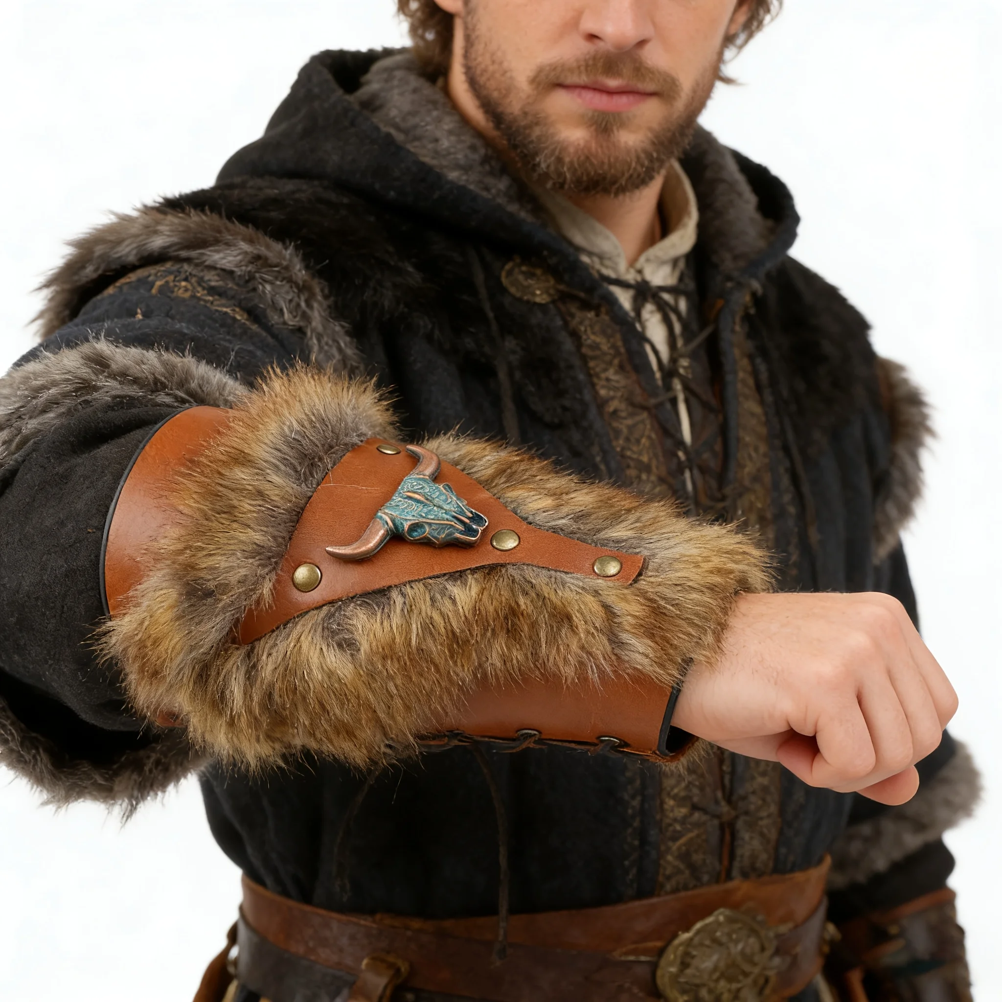 1pc PU Leather Faux Fur Wrist Guards, Viking Warrior Arm Gauntlets, Vintage Bull's Head Decorated Cuffs Bracers, Cosplay and Stage Performance Costume Accessories