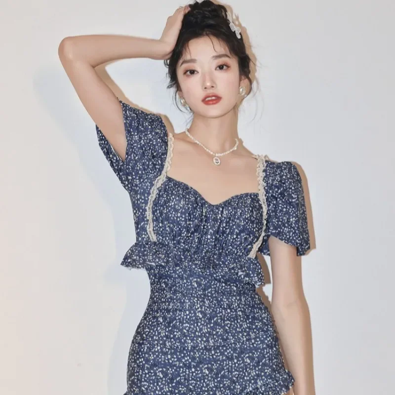 純粋な欲望を持つ女性のための水着ハイエンドな感触セクシーな背中の開いた花柄ギャザースカートスタイルワンピースビーチ水着