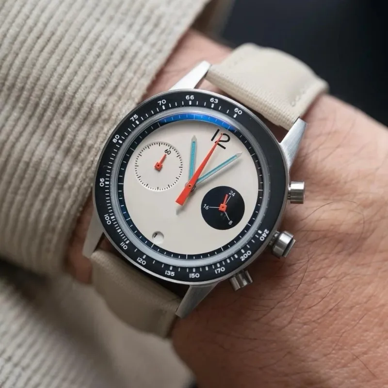 Quartz Watch with Japanese Miyota Movement Steel Case 27.5mm Diameter Day Just and Luminous Daily Splash-proof
