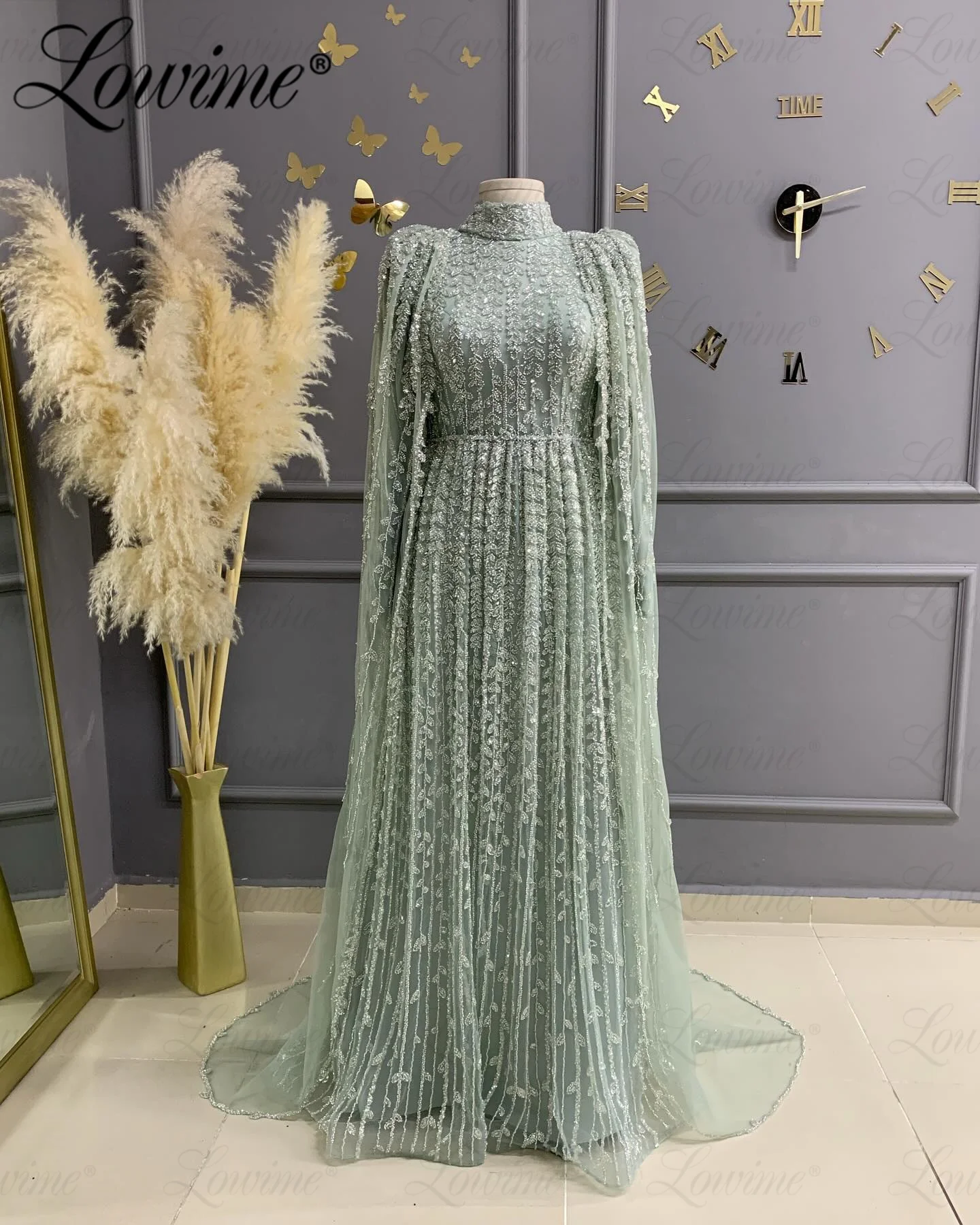 2024 Customize Formal Dubai Design Evening Dress Arabic Middle East Women Green Champagne Beaded Long Sleeves Party Gowns Prom