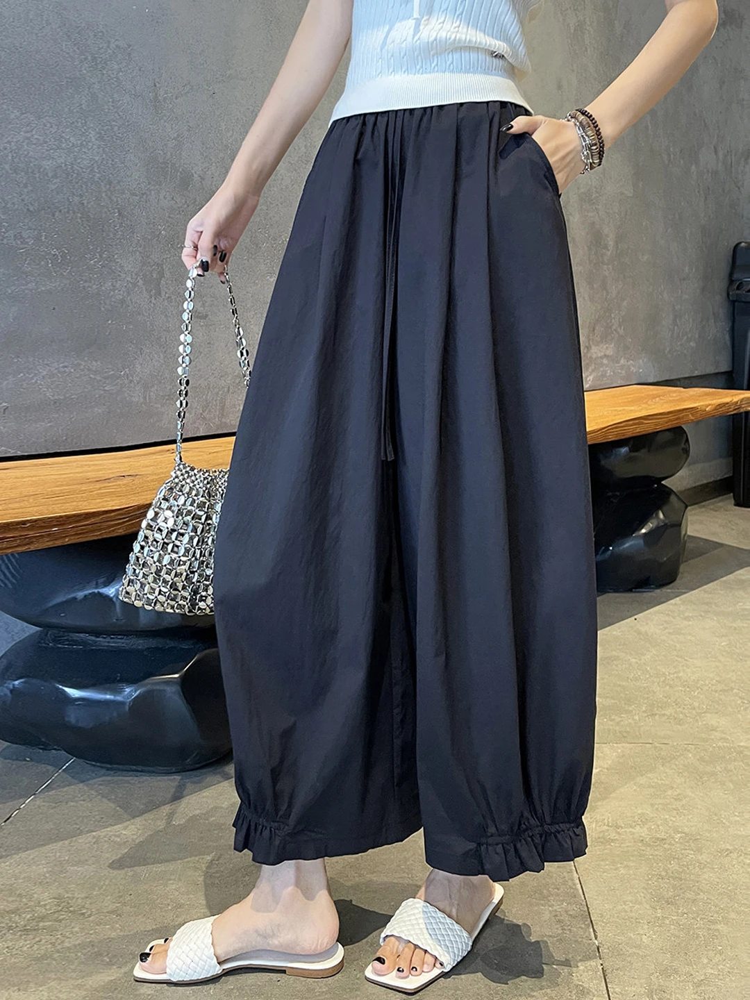 

2026 New High Waist Lantern Pants Women Summer Fashion Design Floral Lace Nine Points Casual Straight Leg Trousers