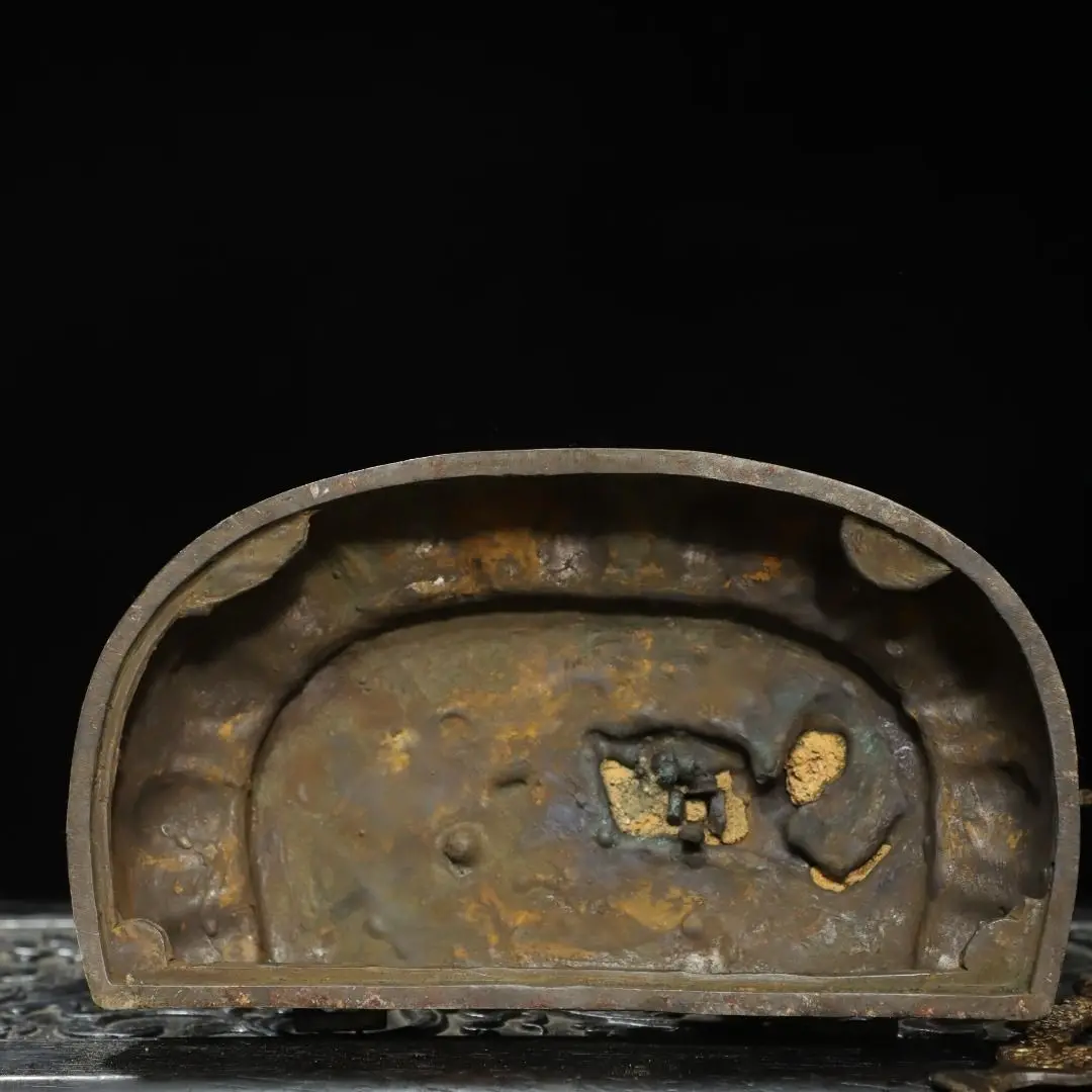 Copper mud gold [as Ming Buddha Mother] is 36 cm high, 24 cm wide, 12 cm thick and weighs 2.6 kg