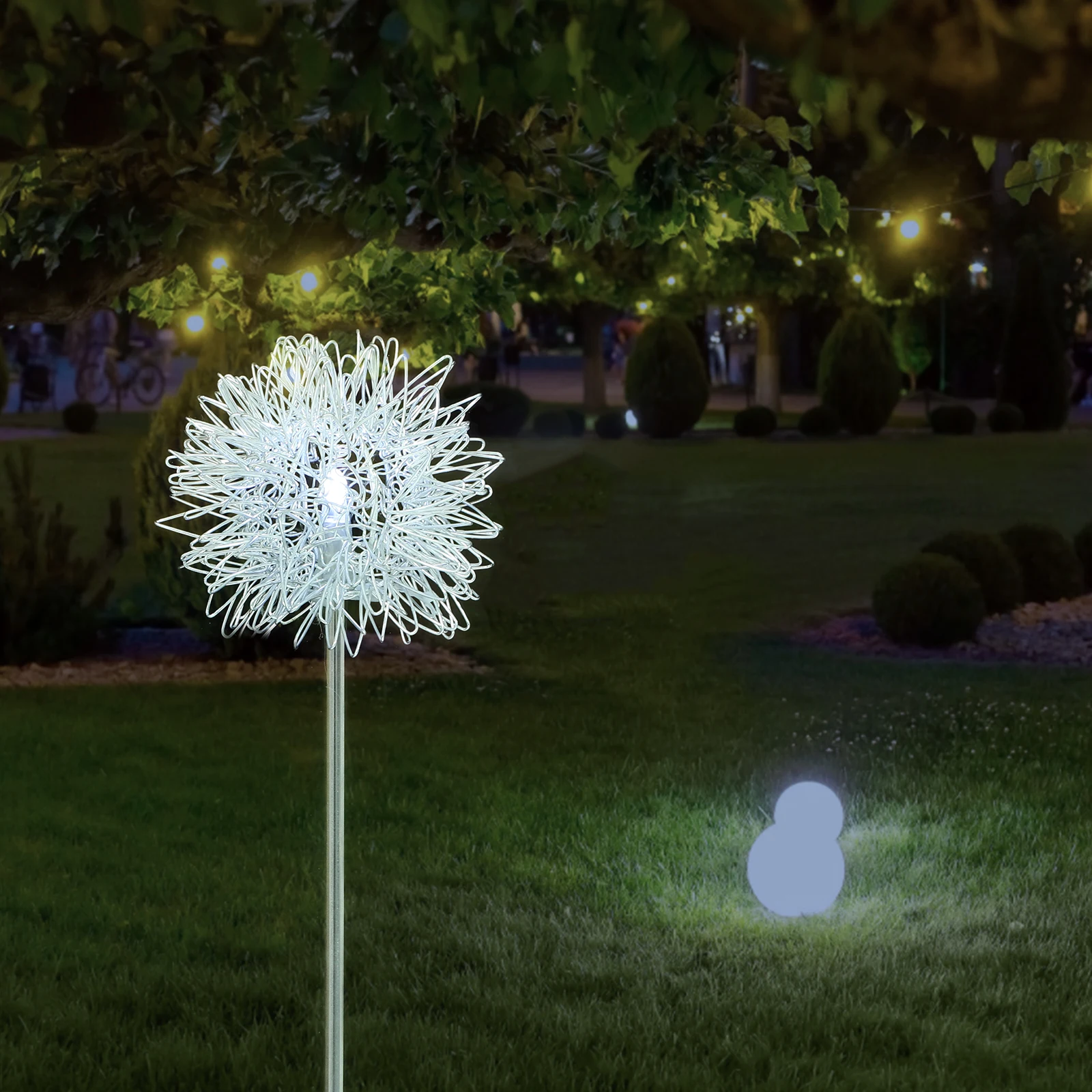 

Solar Ground Plug Lamp Silver Waterproof LED Outdoor Lights IP55 Festival Lighting Garden Decoration Solar Energy Lamp Ground