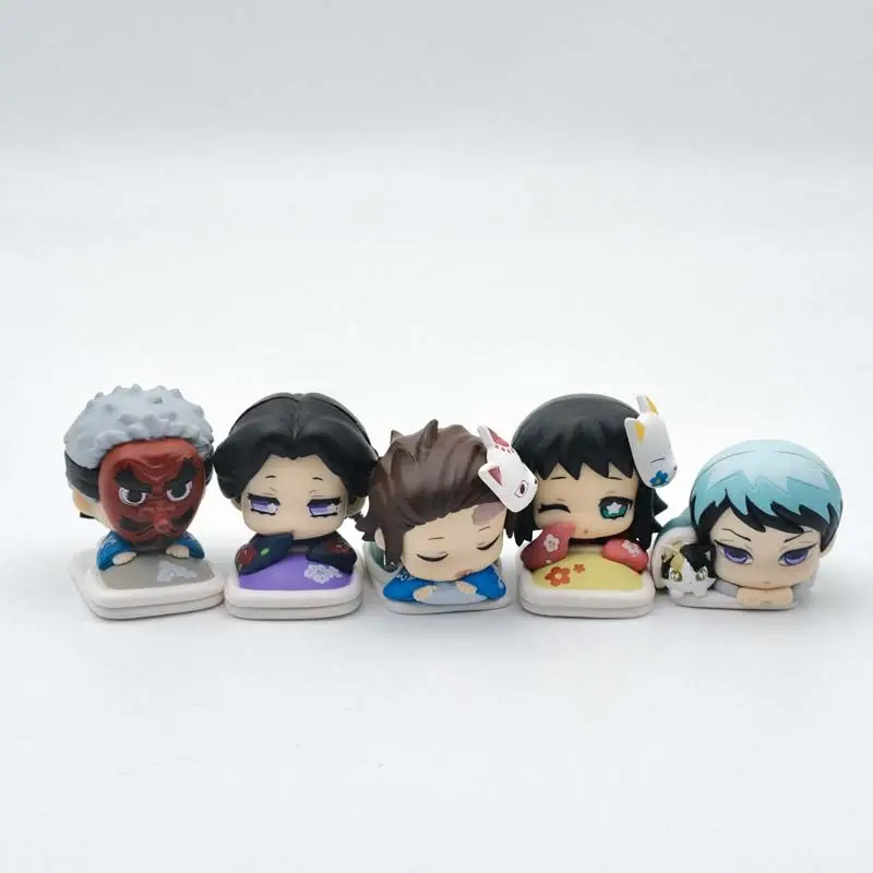 

Japan Genuine Gashapon Demon Slayer Kamado Tanjirou Makomo Urokodaki Sakonji Children's Day gifts Action Figure Model Toys