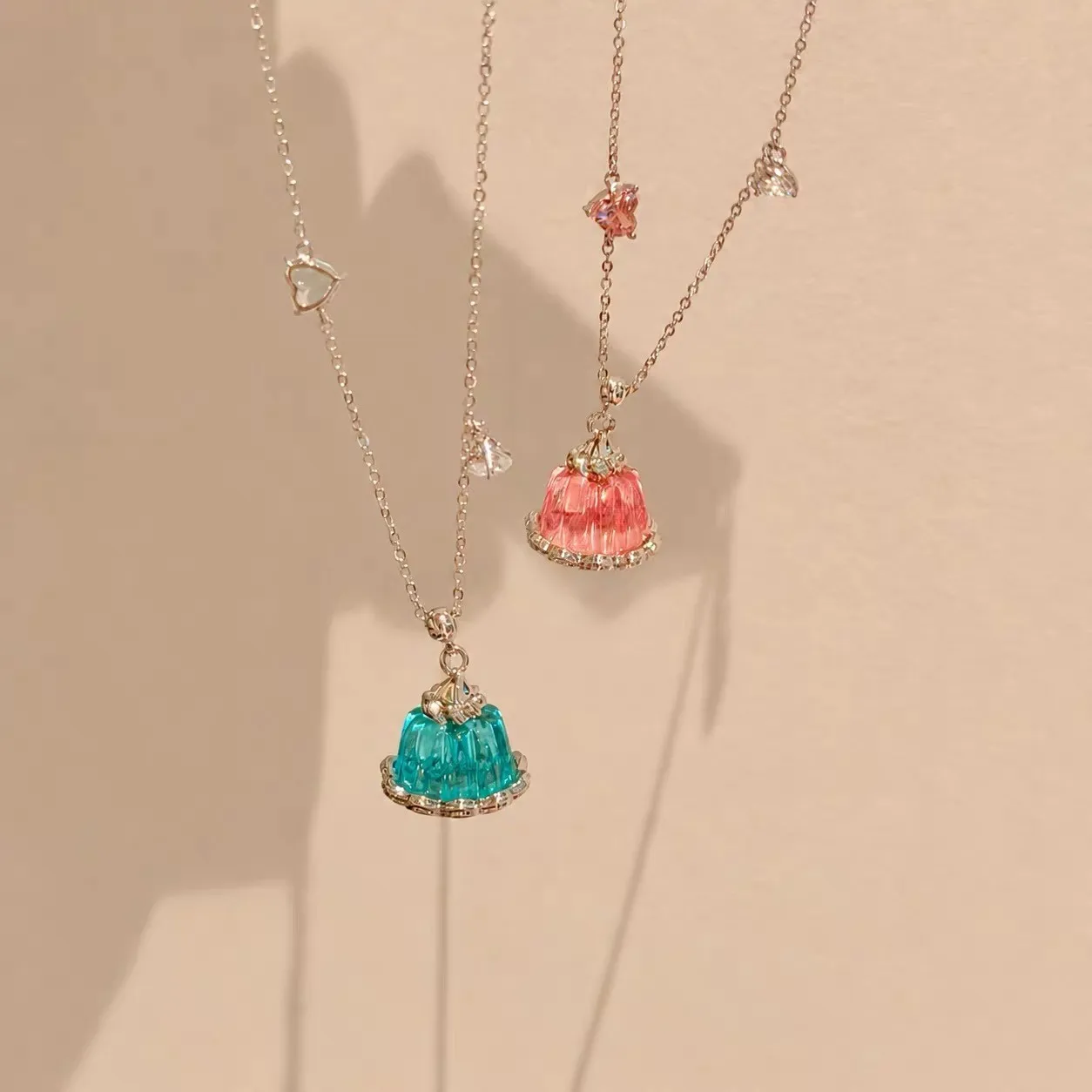 Sweet Strawberry Cake Pudding Necklace Rings for Women Unique Blue Crystal Dainty Clavicle Chain Fashion Jewelry Accessory