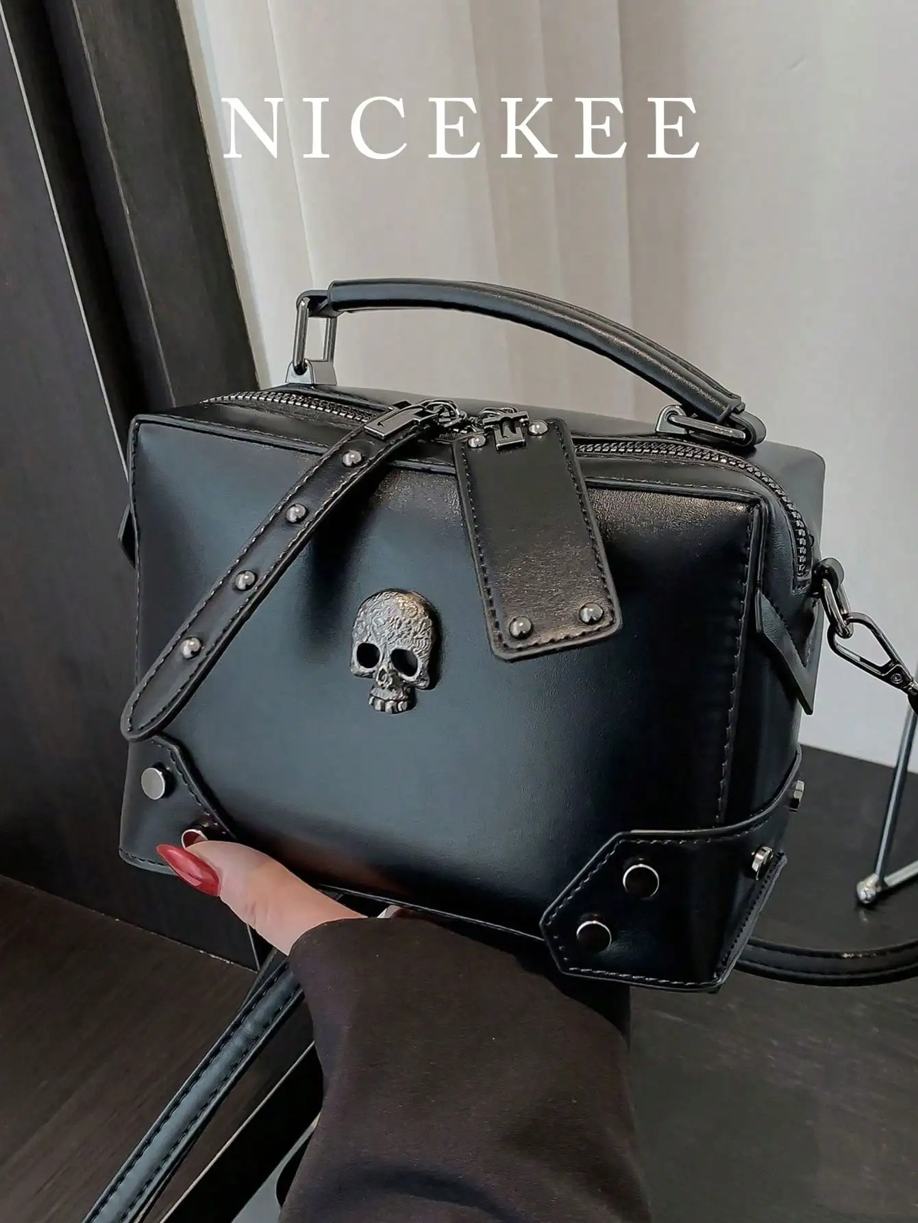 

Black Gothic Skull Embellished Structured Crossbody Bag with Rivets