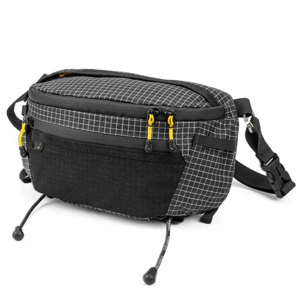 

Эргономичная нагрудная сумка из материала Dyneema для занятий спортом на открытом воздухе, езды на велосипеде и прогулок, устойчивая к непогоде и удобная в переноске.