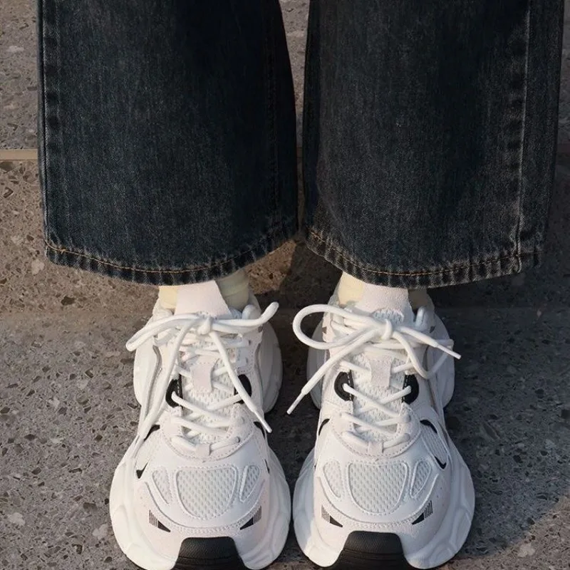 

2026 New Women's Chunky Dad Sneakers Spring Summer Korean Style Breathable Mesh Platform Casual Sports Shoes White Trainers