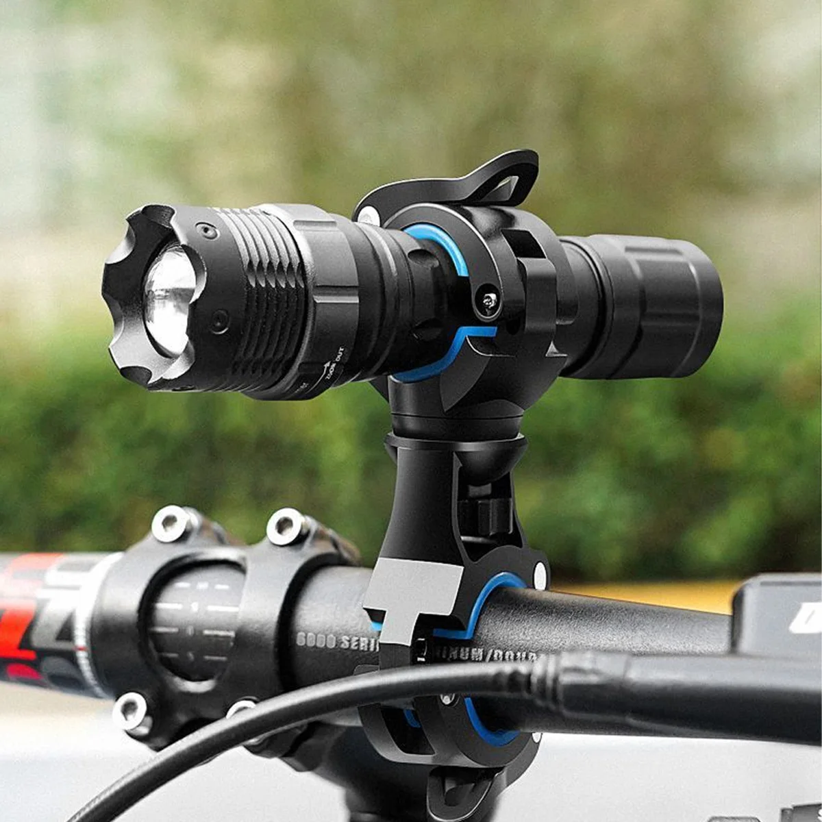 1PC Anti-Slip Cycling Flashlight Support Universal Handlebar Torch Mount 360° Adjustable Bicycle Light Bracket For MTB Scooter