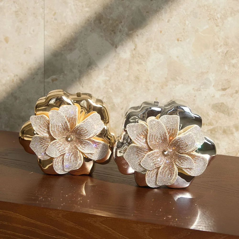 

New Luxury 3D Floral Clutch Bag Rhinestone Decorated Shiny Diamond Crossbody Bag For Women Elegant Party Bag Shoulder Handbag