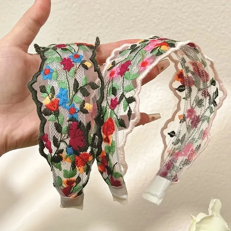 2 Stück Damen-Stirnbänder aus floraler Spitze – Vintage-Böhmische, breite, rutschfeste Netz-Haarbänder mit Kammzähnen, bunte Blumenstickerei – Detail 3