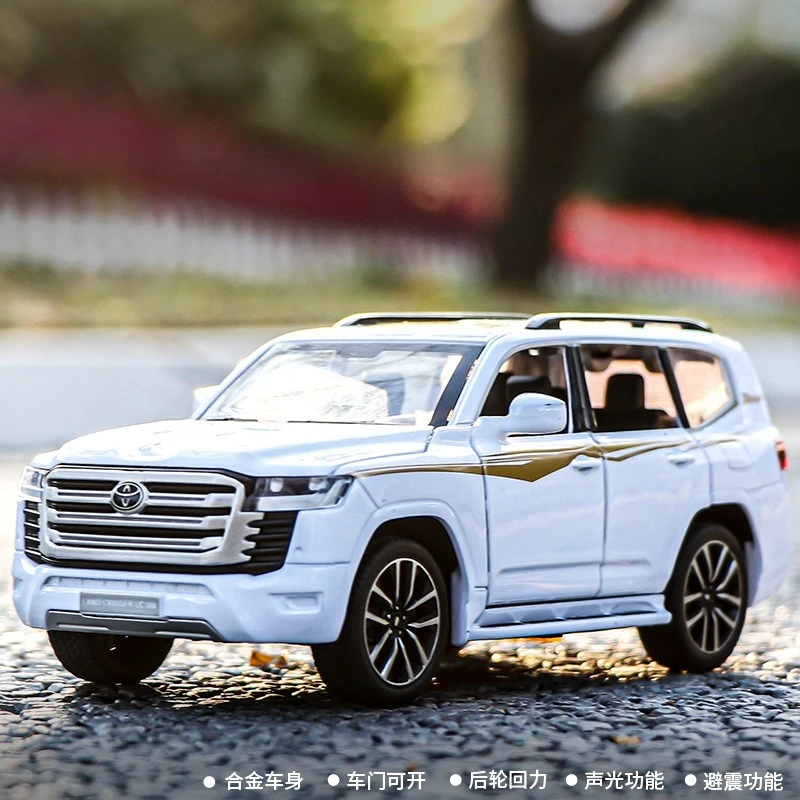 

1:32 Land Cruiser LC300 Alloy Off-Road Vehicle 70th Anniversary Car Model Ornament Toy Diecast Alloy Car Model Collectible