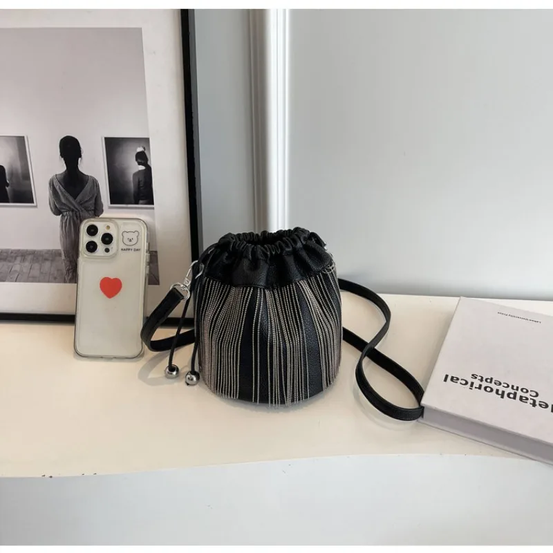 Bucket Bag Retro Tassel Solid Color PU Leather Texture Drawstring Shoulder Bag NEW Shopping Square Satchel Bags All-match Bolsa