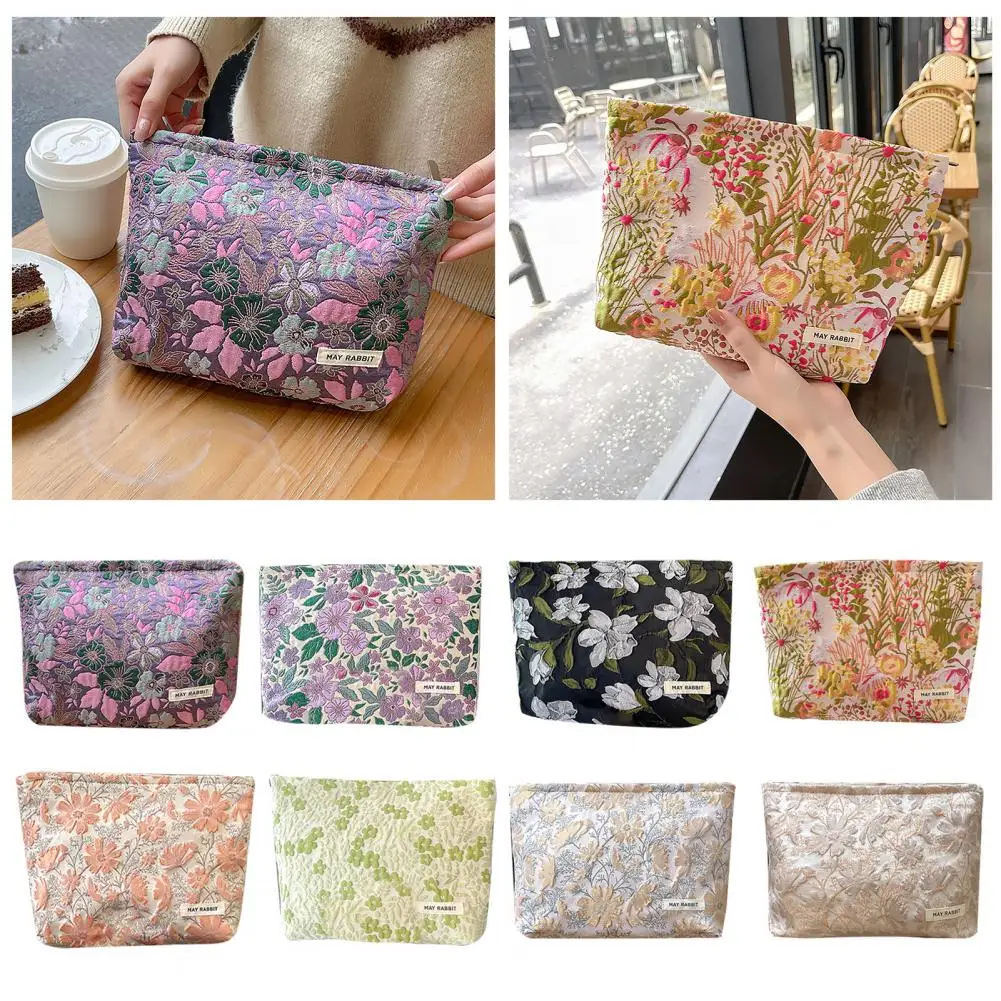 

Portable Flower Aesthetic Floral Cosmetic Bag Makeup Organizer for Travel Lightweight Fashionable Cosmetic Bag Zipper Pouch