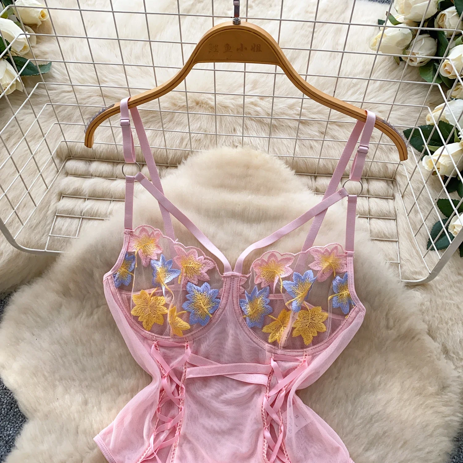 Damska Seksowna Bielizna Nocna z Wycięciami 2025, Koronkowe Ramiączka, Sznurowany Tył, Bez Pleców, Haftowane, Cosplay, Kwiatowa Siateczka, Erotyczne Body