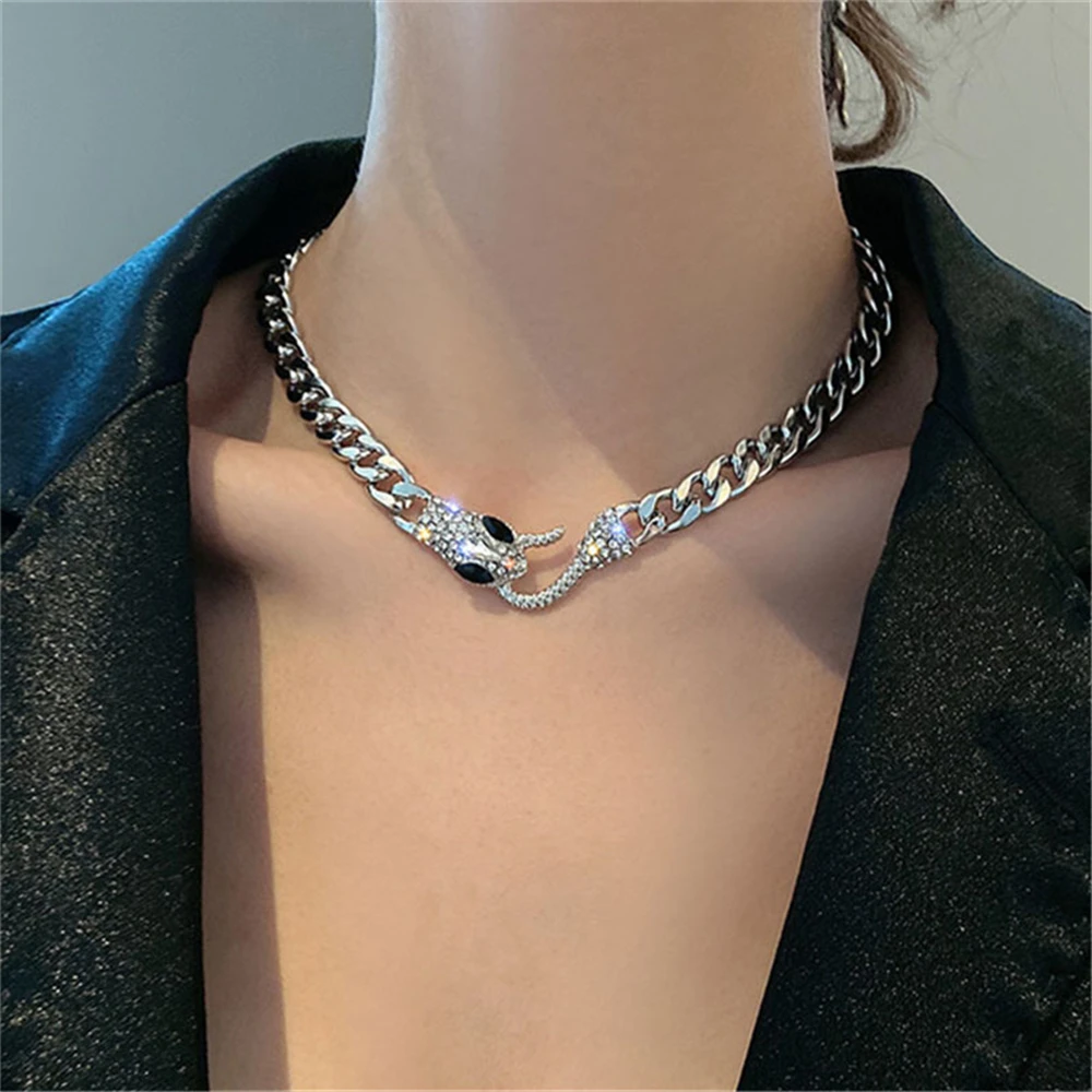 Hip Hop Rock Silver Color Cuban Chain Medusa Snakes Necklace for Women Punk Trendy Snake Bite Tail Creative Party Jewelry Gifts