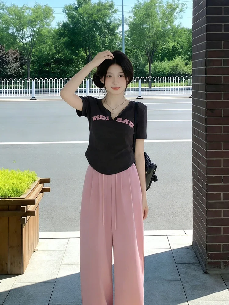 

Sweet Cool Spicy Girl Casual Set Women Summer 2026 New V-neck Shoulder T-shirt Top Pink Suit Pants Two-piece Set Fashionable
