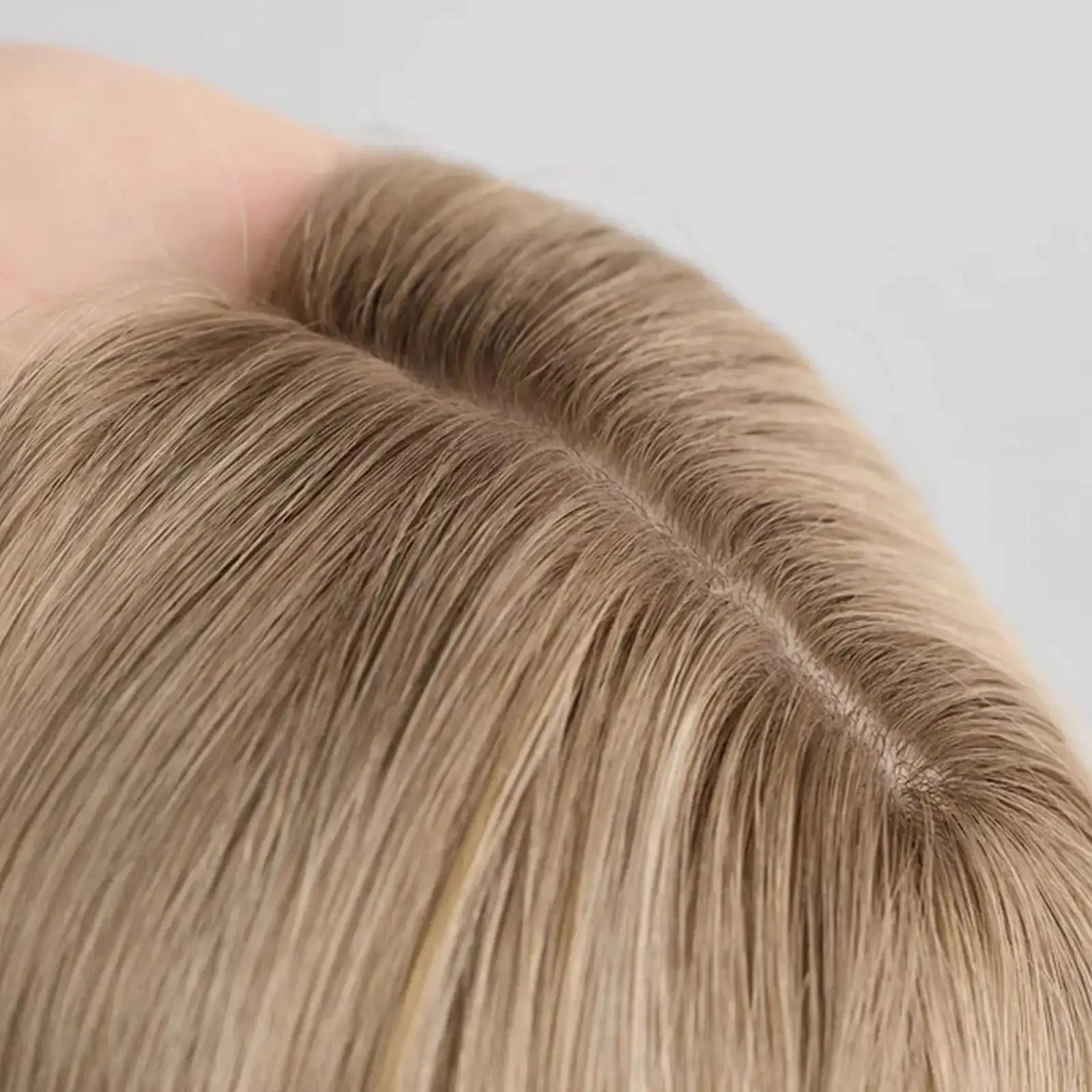 Middle Parting Body Wave Not Knotted Ombre Light Blonde 13*4 HD Lace Front Wig Heat Resistant Fiber Glueless Wigs Synthetic Hair