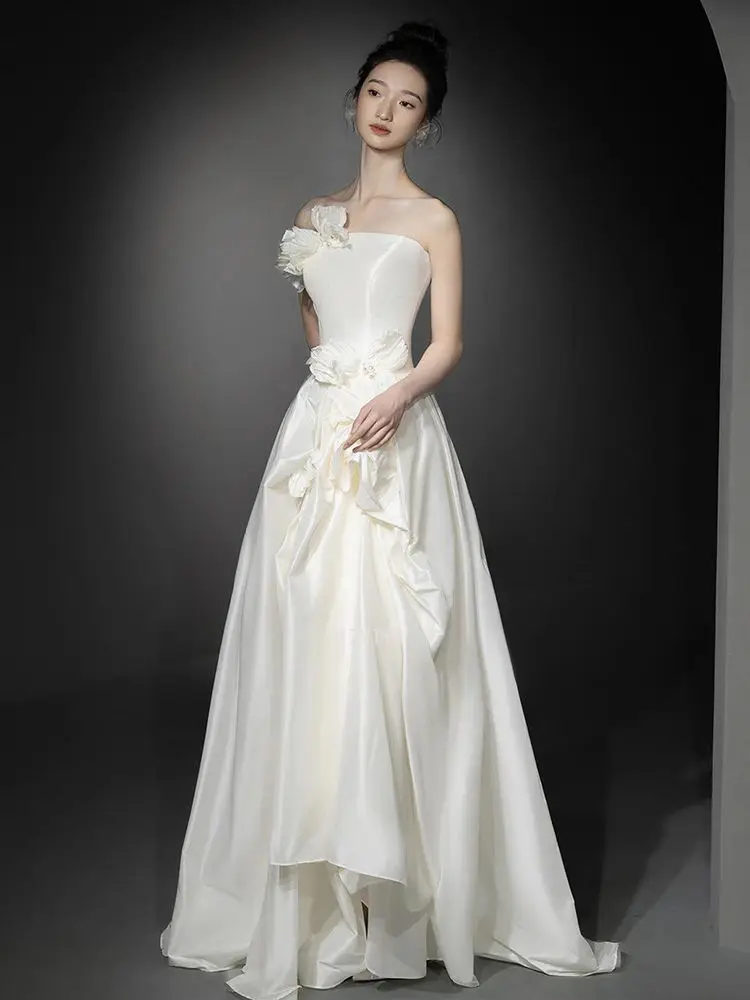 White Light Wedding Dresses Classic Women Satin Strapless Applique Photos Shoot Dress Luxury Long Wedding Party Bridal Dress