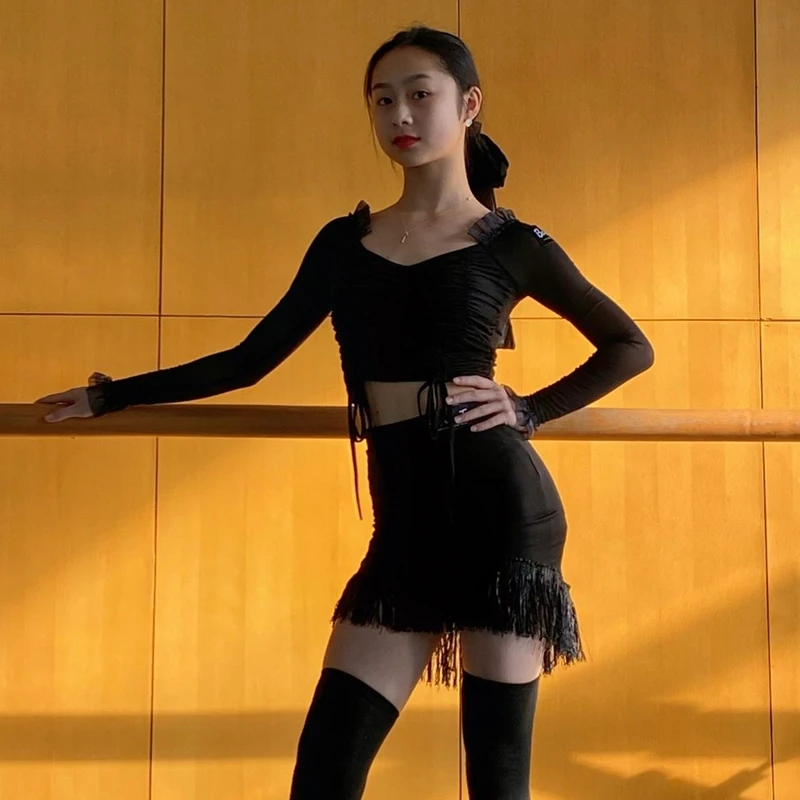 สตรีเต้นรําละตินการแข่งขันเครื่องแต่งกายเซ็กซี่ตาข่ายละติน Top Fringed กระโปรงผู้ใหญ่เต้นรําละตินเสื้อผ้าการฝึกอบรมชุด SL13212