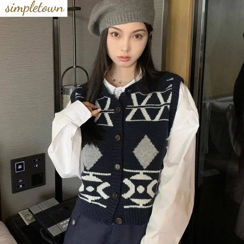 

2023 Autumn/Winter Korean Edition New Knitted Vest Women's Coat Fashion Design Vintage Sweater Tank Top Cardigan