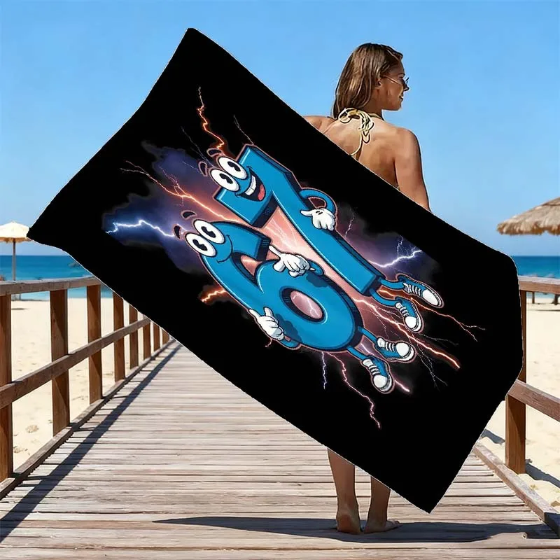 Toalla de playa número 67 de dibujos animados | Secado rápido, resistente a las manchas y con arena | Multiuso para vacaciones en la playa, viajes, natación, piscina