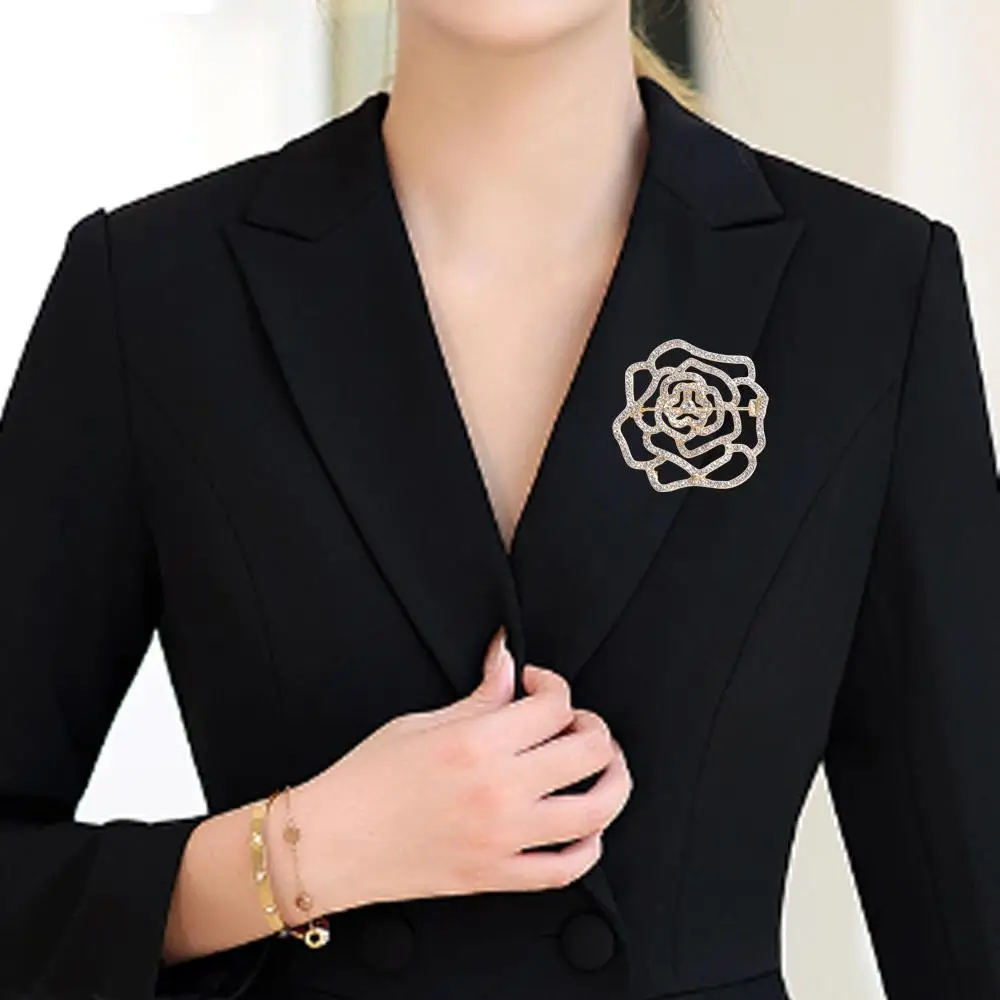 

Full Rhinestone Hollow Camellia Brooch Badge Alloy Suit Collar Pin Korean Style Jewelry Accessories Rhinestone Brooch Decoration