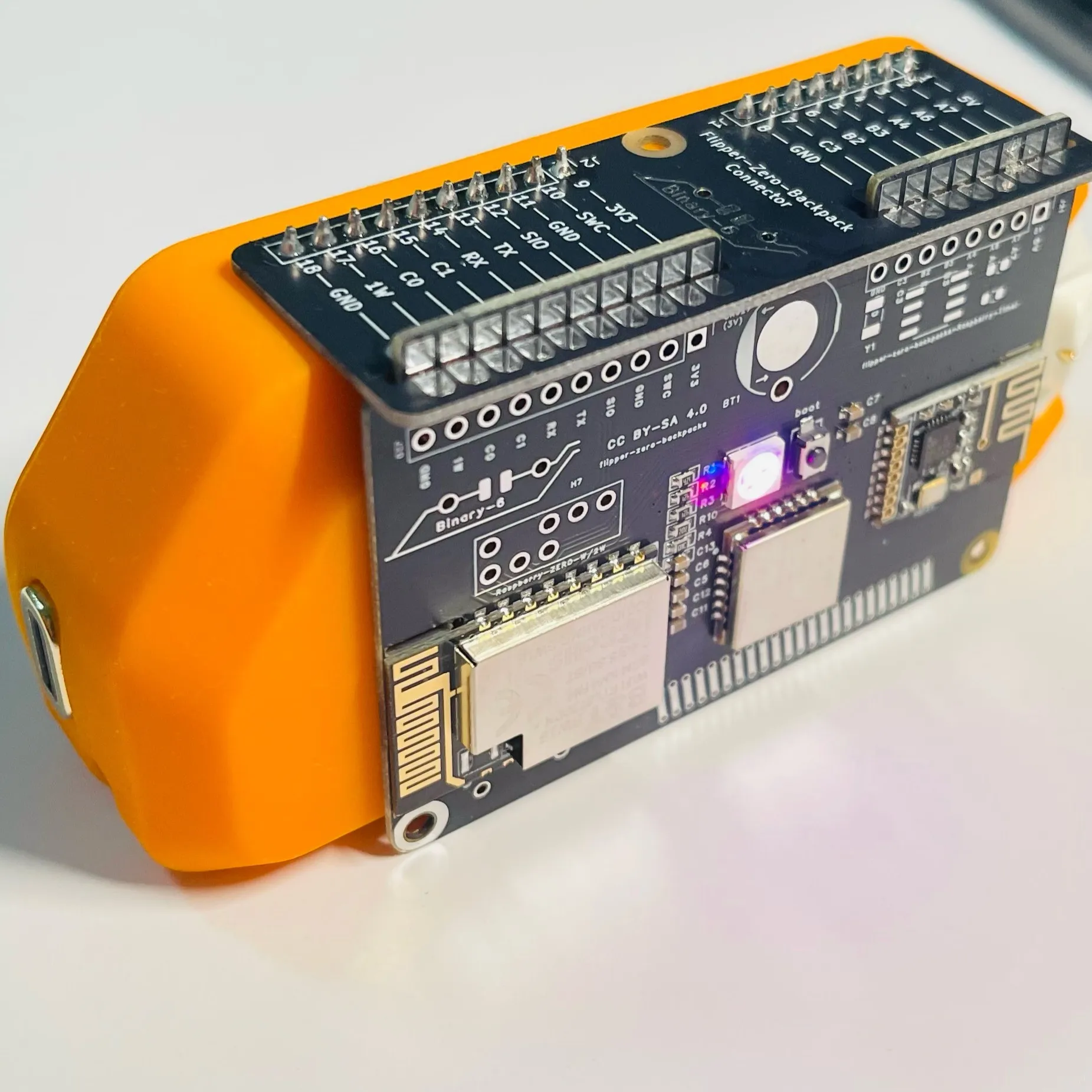 Модуль рюкзака Clipper Zero 3-в-1 | 5G Sub-ГГГц + CC1101 + беспроводное расширение NRF24 для тестирования IoT/безопасности, игровая часть Модуль рюкзака Clipper Zero 3-в-1 | 5G Sub-ГГГц + CC1101 + беспроводное расширение NRF24 для тестирования IoT/безопасности, игровая часть