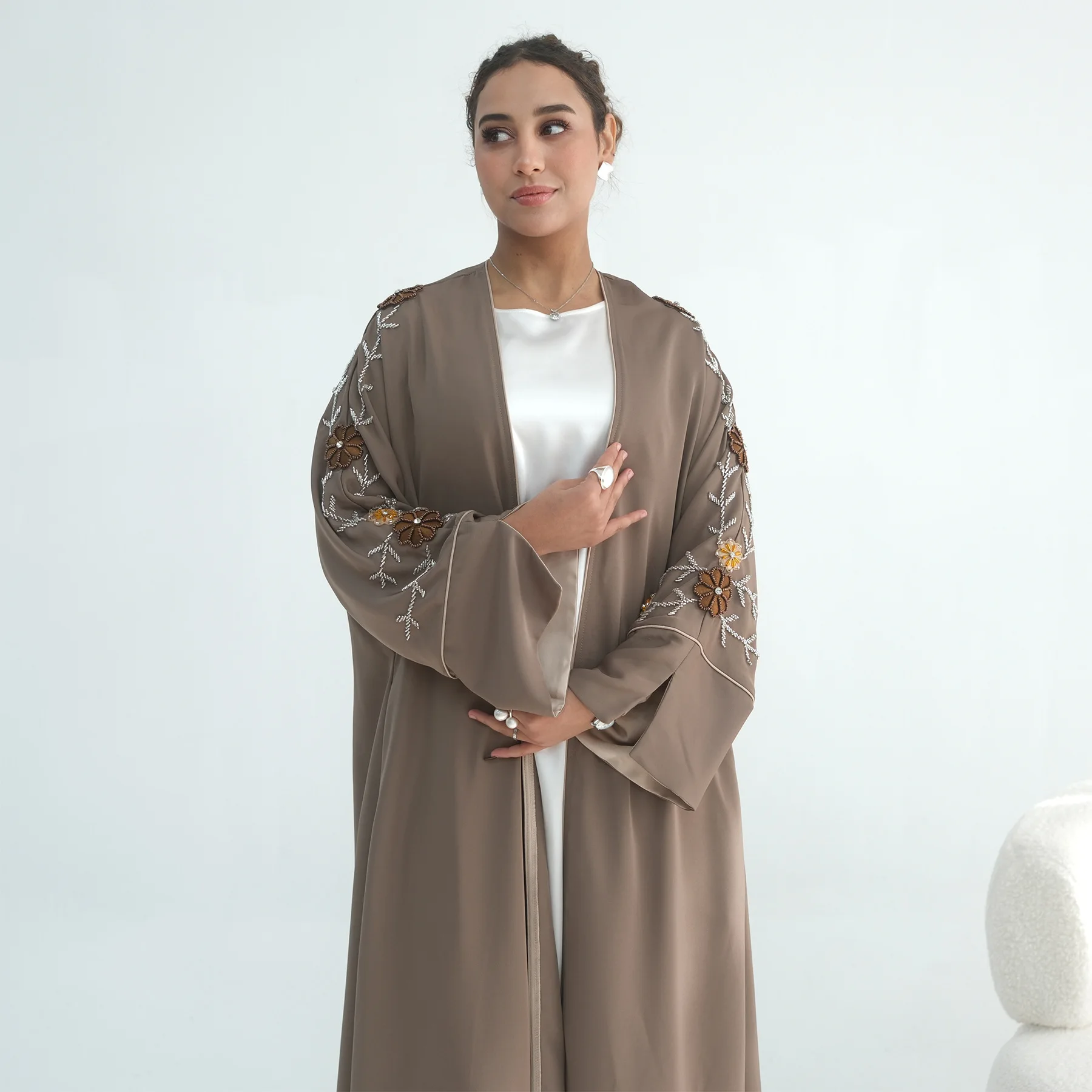 Ramadan Arabia Saudyjska Muzułmańska Skromna Narzutka dla Kobiet Eid Dubaj Otwarta Abaja Sukienka Luksusowa Islamska Dżalabija Turcja Suknia na Przyjęcie Kebaja