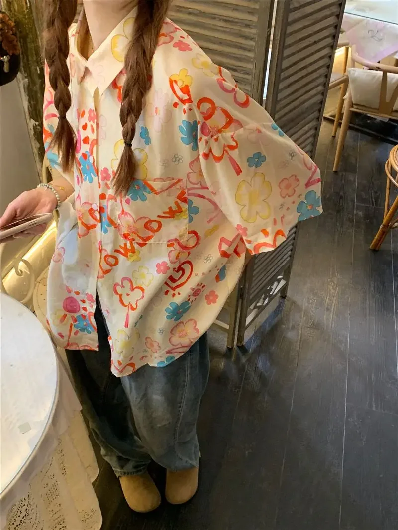 Coréen mignon fleur peinture Blouse collège e-girl ample surdimensionné bouton chemise été demi manches revers hauts Couples Kawaii