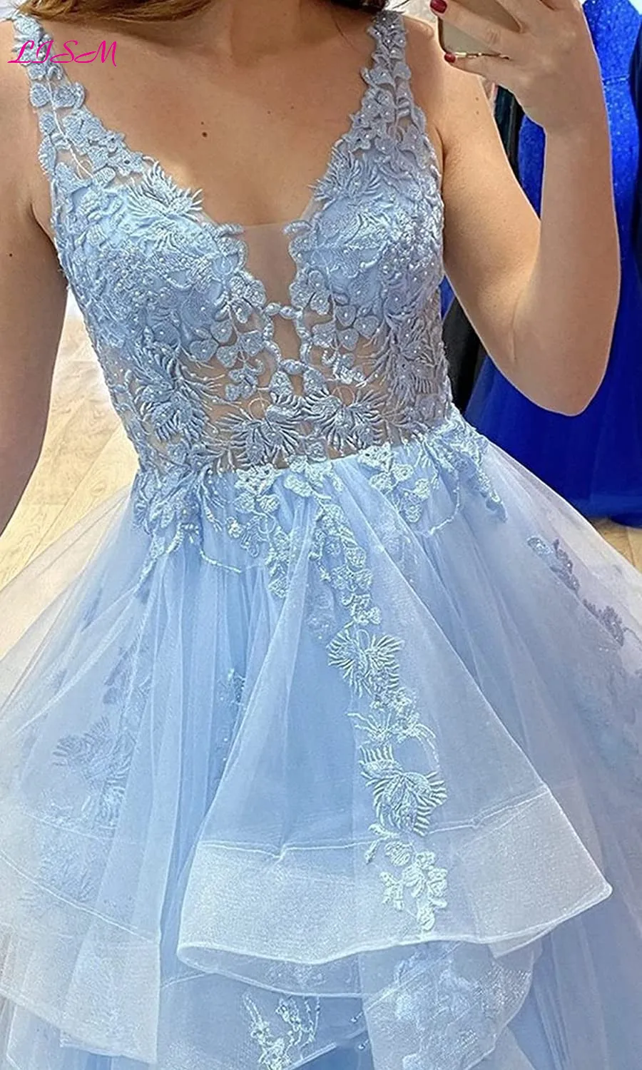 Princess Prom Dresses Women Elegant Long Fluffy Layered Ball Gowns Formal Evening Dress V-Neck Tulle Lace Applique Party Gowns