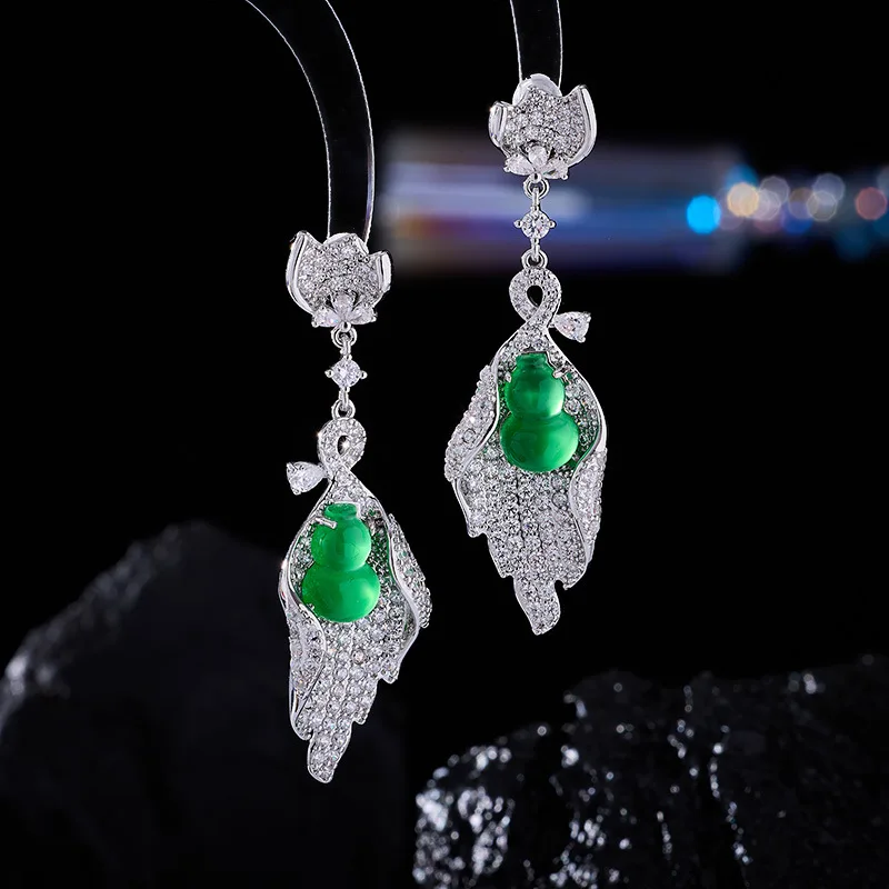 

New Chinese Style Micro Inlaid Zircon Gourd Petal S925 Silver Needle Fashion Light Luxury Elegant Versatile Earrings fo