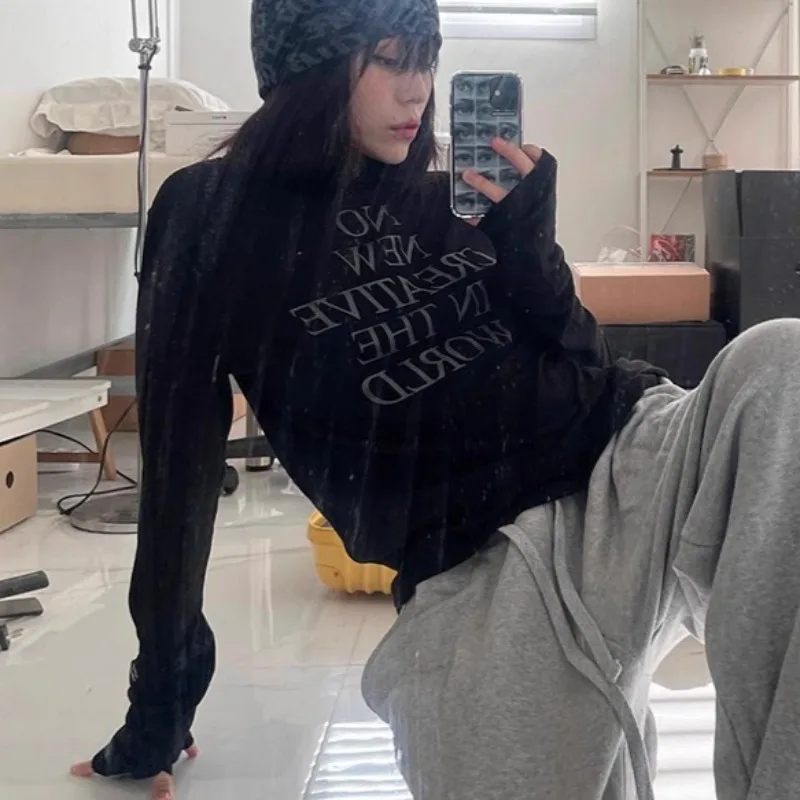 Korean Retro Letter Printing Casual Long-sleeved T-shirt Women 2025 Autumn New High Street Sexy Slim All-match Black Tops