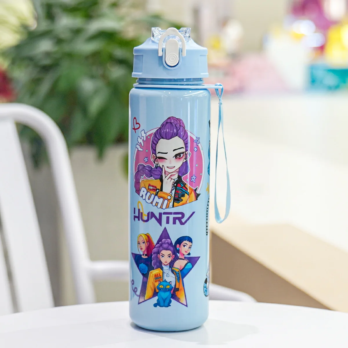 Heißer Verkauf: 700ml Trinkbecher aus Kunststoff mit Cartoon-Print | Rumi Mira Zoey Jinu Celine | Tragbarer Outdoor-Strohhalmbecher für Kinder, grenzüberschreitend