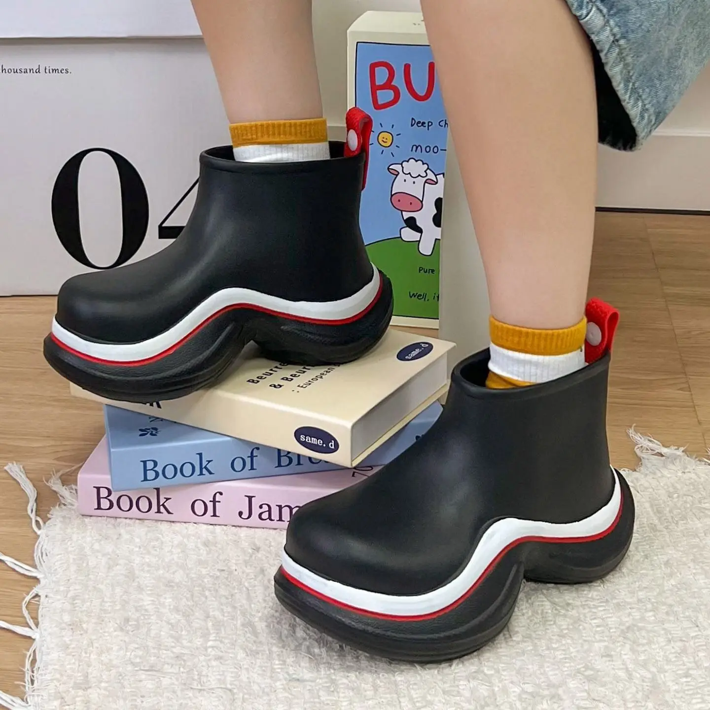 Women's Summer Fashion Thick Soled Color Blocked Platform Rain Boots Round Toe Closed Toe Outdoor Rain Shoes Korean Design