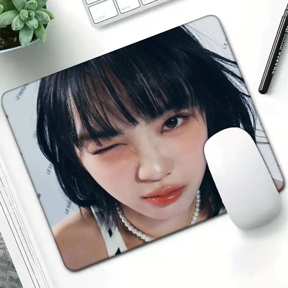 Alfombrilla de ratón Singer C-Chaewon, borde de bloqueo pequeño para jugadores, alfombrilla de escritorio para ordenador, goma antideslizante Rectangular, 1 ud.