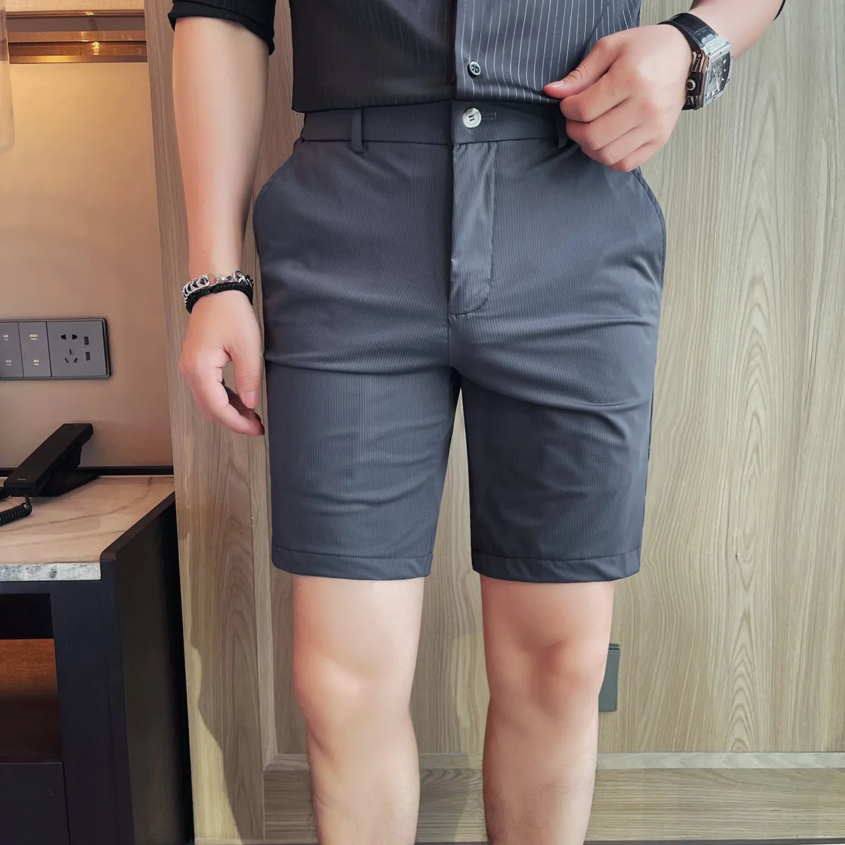 

Высокоэластичные мужские шорты, летние удобные шорты до колена из ледяного шелка для мужчин, универсальные деловые повседневные шорты Homme Slim Fit