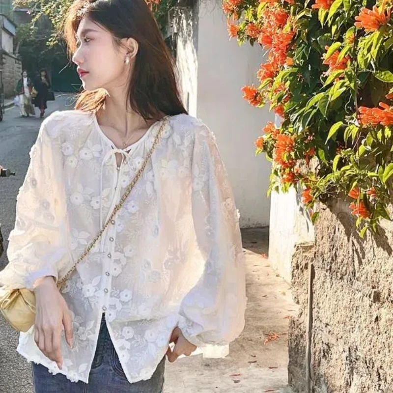 Spring Autumn Fashion Pure Cotton Long Sleeve Shirts Women\'s Clothing Embroidery Lacing Thin Style Chaopai Lace Loose Blouses