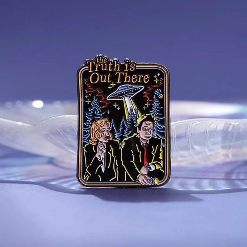 مخيف الخيال العلمي فيلم إلهام المينا دبوس الحقيقة هناك 90s برنامج تلفزيوني بروش التلبيب على ظهره شارة مجوهرات هدية للأصدقاء #4