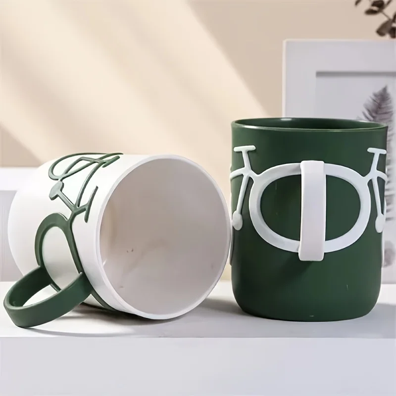 1pc Creative Mouthwash Cup Couple Bike Handle Brushing Cup, Wash Cup, Plastic Gargle Cup, Bathroom Tumbler, Home Decor