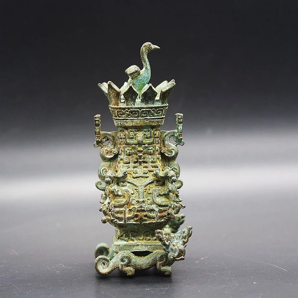 

Antique Collection Antique Spring and Autumn War Han Bronze Lotus Crane Fang Zun Simple and Elegant Office Living Room Ornament