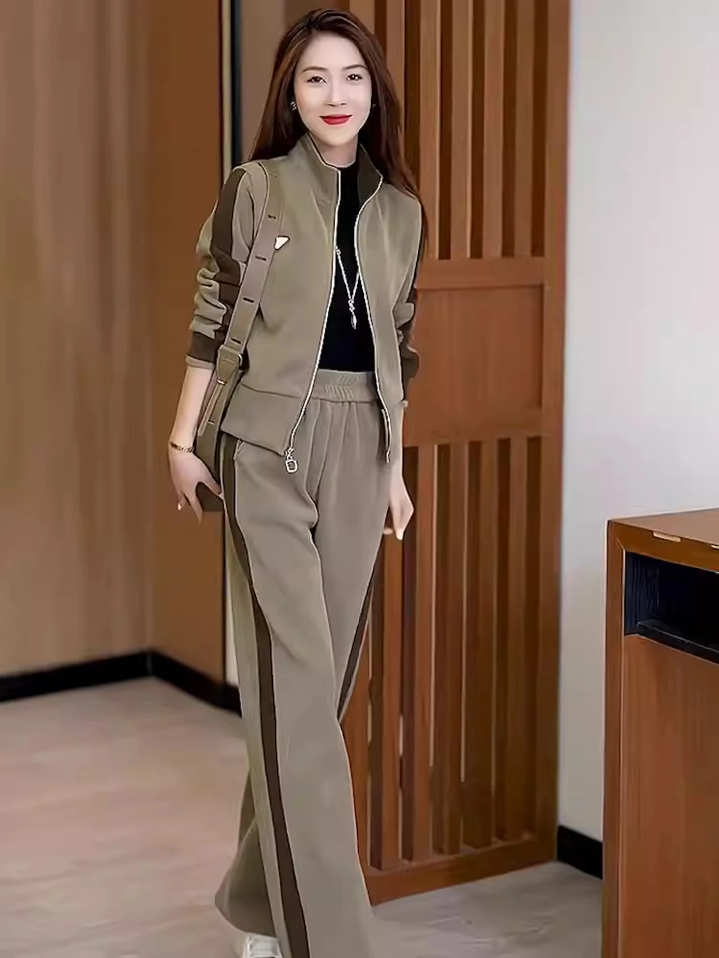 

Thiened Fce Hoodie Women's Casual Sportswear Set High Waist Long Pants Autumn Winter New Faion Mommy Sle Two-Piece Set