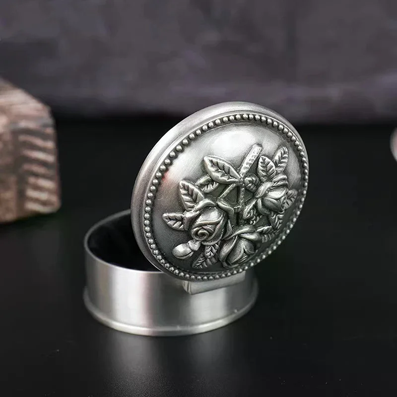 

Small Size Retro Metal Jewelry Box Vintage Flower Carved Home Decor Trinket Case Ring Bracelet Pendant Storage Beads Organizer