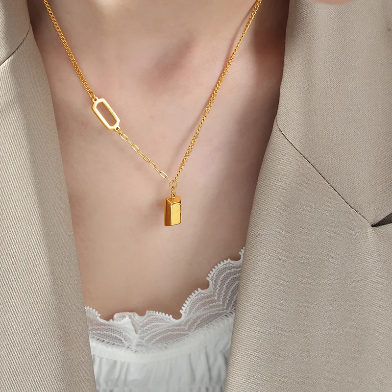 Marka Square Hollow Pendant Necklace for Women Stainless Steel Jewelry Gold Plated Chain Fashion Neckchain Girl Accessories image 4