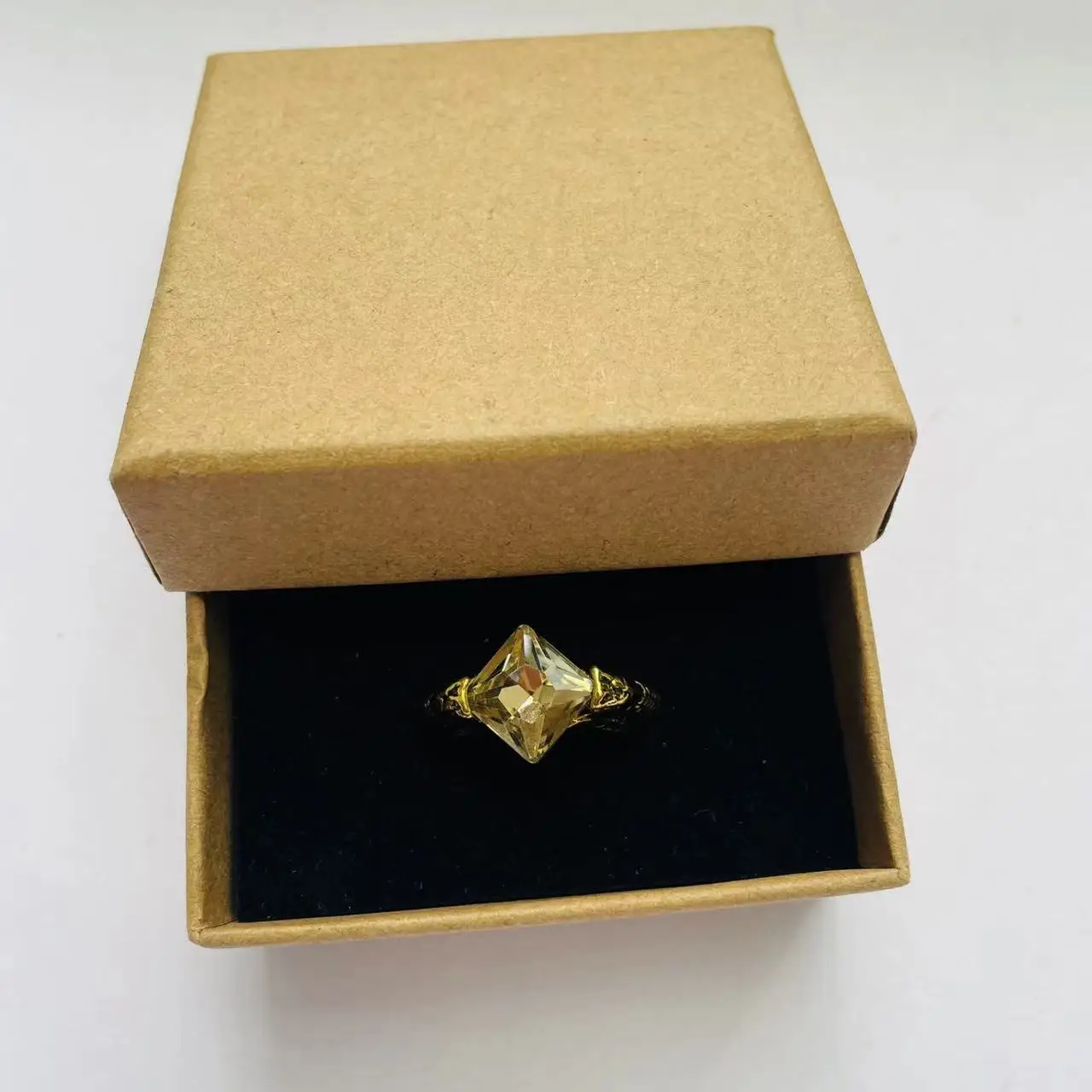 Sorcerer Stone Ring Philosopher's Stone Props Yellow In Vintage Gift Box 2pcs Set Halloween Easter Christmas Gift Present