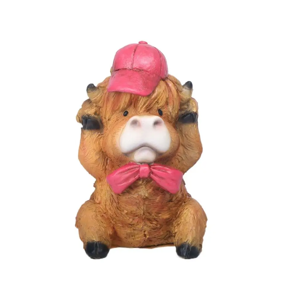 Resin Cartoon Cow Ornament Handmad Statue Highland Cow Decor Realistic Funny Doll Animal Action Figure Desktop Decorative