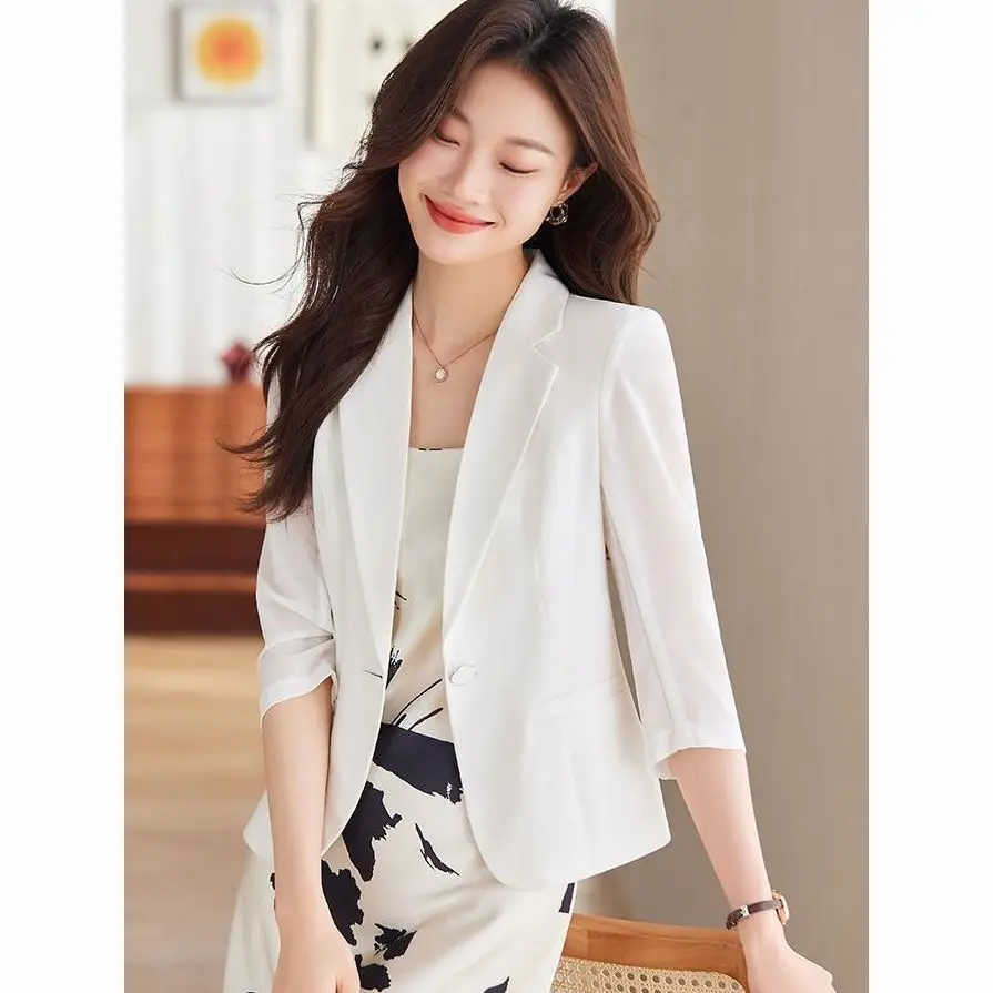 

White Me ort Casual Sle Женская куртка Тонкая версия Корейская версия Summer Faion Ele Feelings